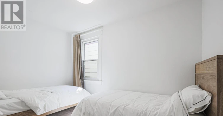 53 Aldridge Avenue, Toronto, ON, M4C 3W3 - 17