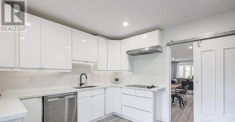 53 Aldridge Avenue, Toronto, ON, M4C 3W3 - 9