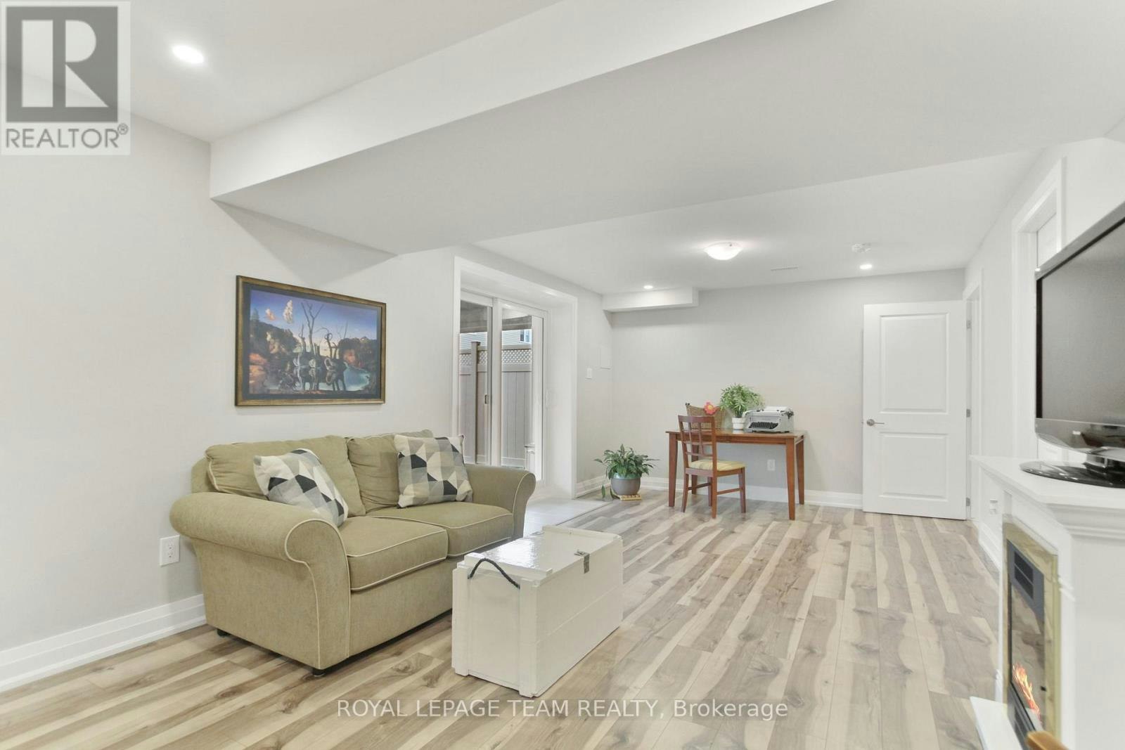 119 Discovery Street, Ottawa, ON, K2S 0Z9 - 28