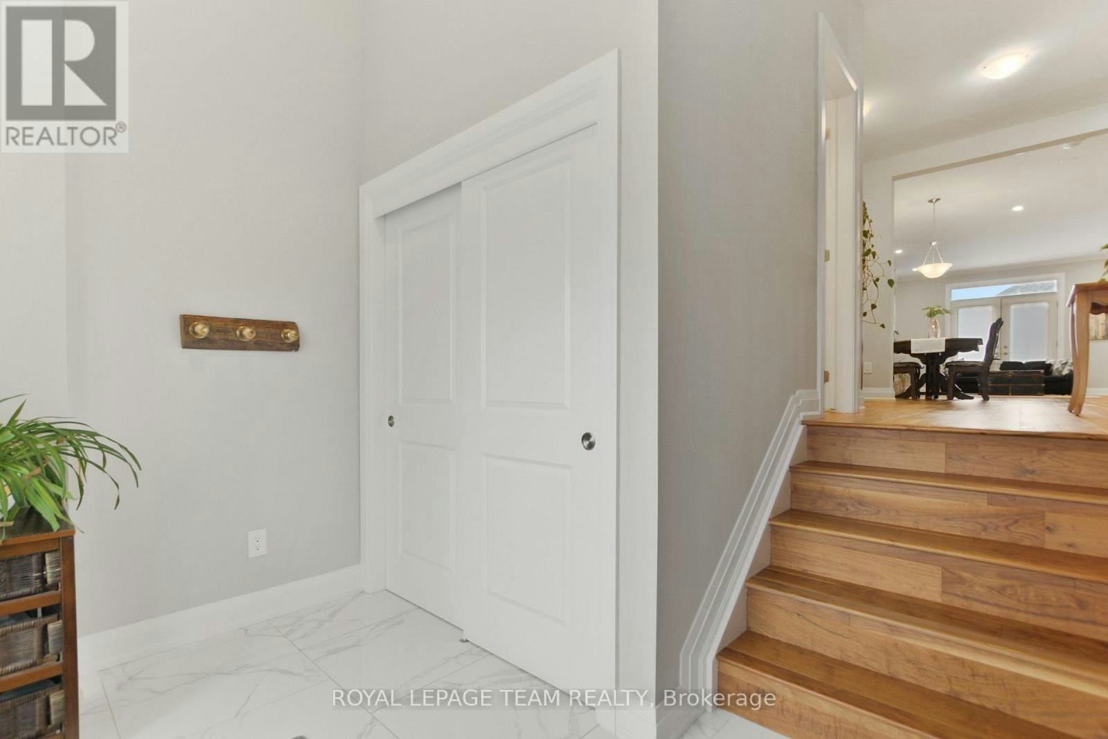 119 Discovery Street, Ottawa, ON, K2S 0Z9 - 3