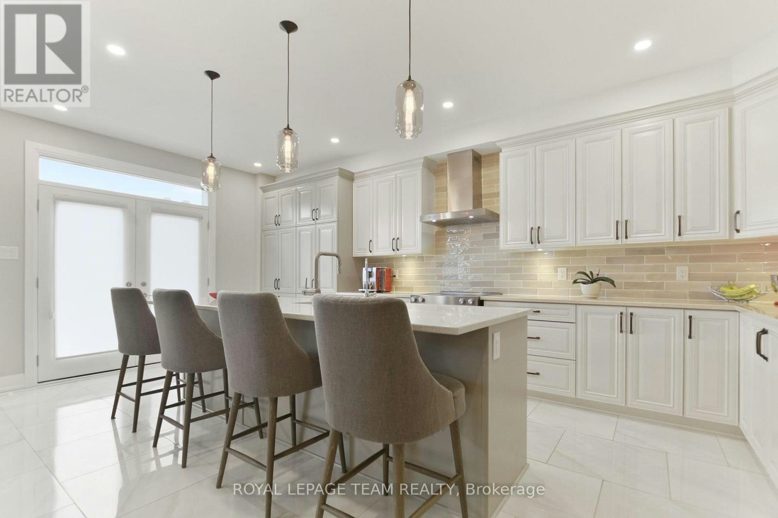 119 Discovery Street, Ottawa, ON, K2S 0Z9 - 13