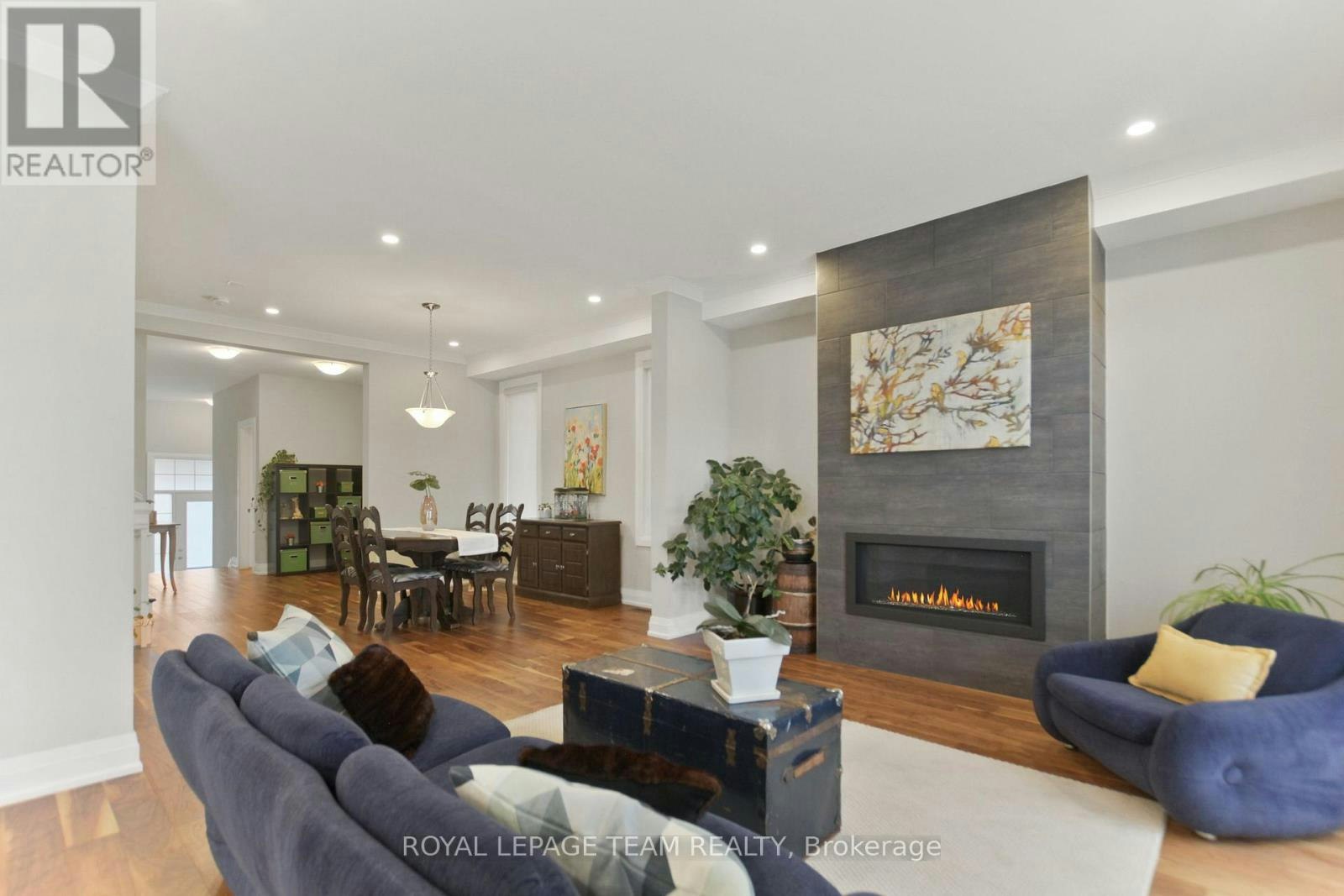 119 Discovery Street, Ottawa, ON, K2S 0Z9 - 9