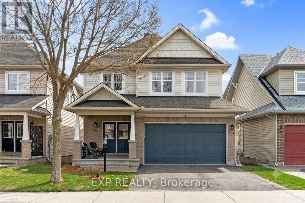 254 Flodden Way, Ottawa, ON, K2G 7E1