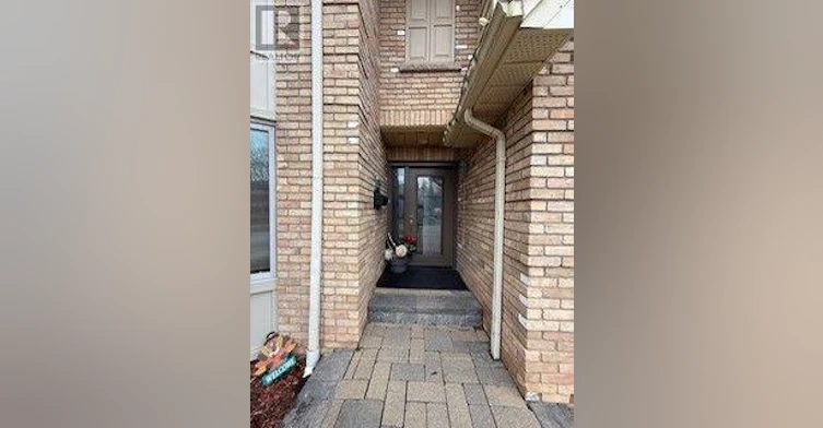 2133 Heidi Avenue, Burlington, ON, L7M 3P4 - 2
