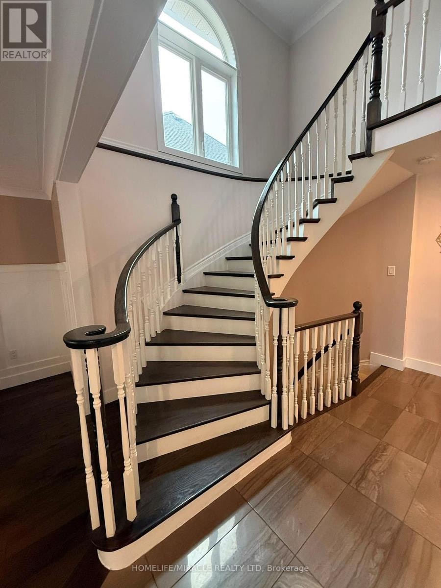 2133 Heidi Avenue, Burlington, ON, L7M 3P4 - 6