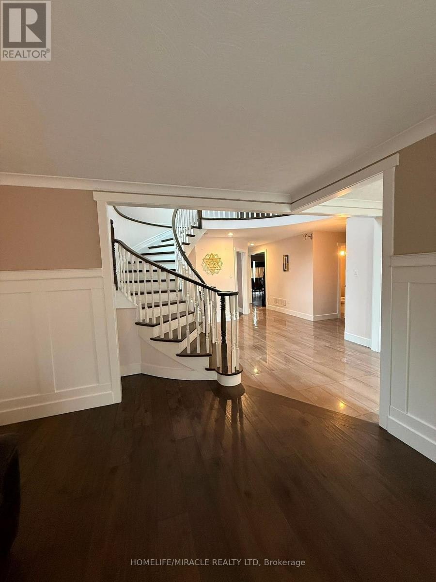 2133 Heidi Avenue, Burlington, ON, L7M 3P4 - 4