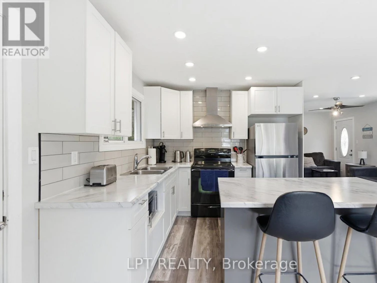 7597 Biddulph Street, Lambton Shores, ON, N0M 2L0 - 14