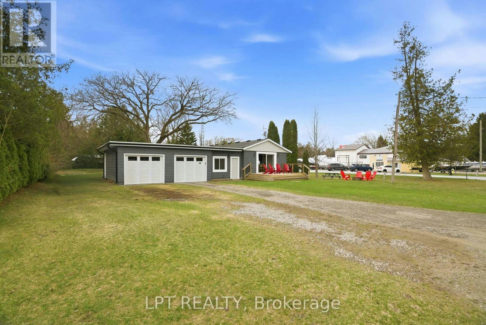 7597 Biddulph Street, Lambton Shores, ON, N0M 2L0 - 2