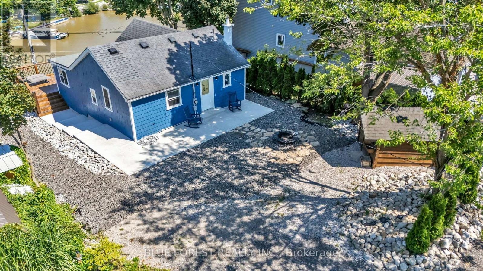 213 William Street, Port Stanley, ON, N5L 1C5