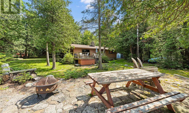 25 Chippewa Crescent