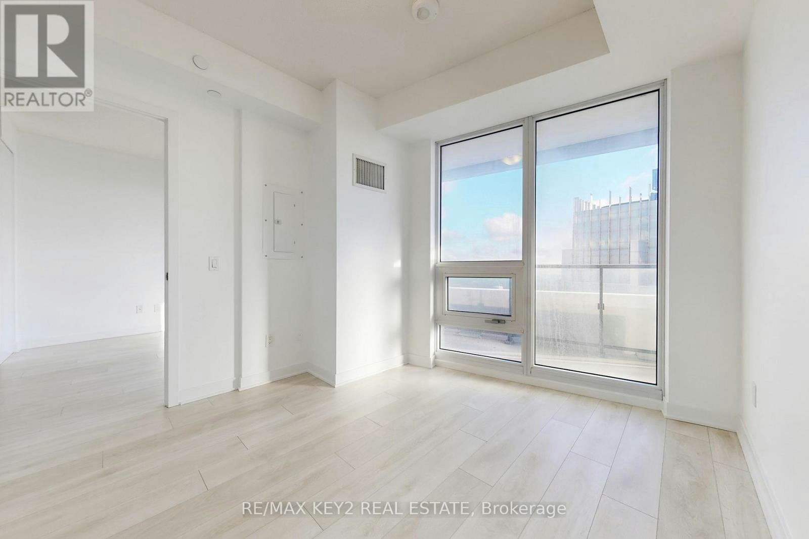 4904-2221 Yonge Street, Toronto, ON, M4S 0B8 - 14