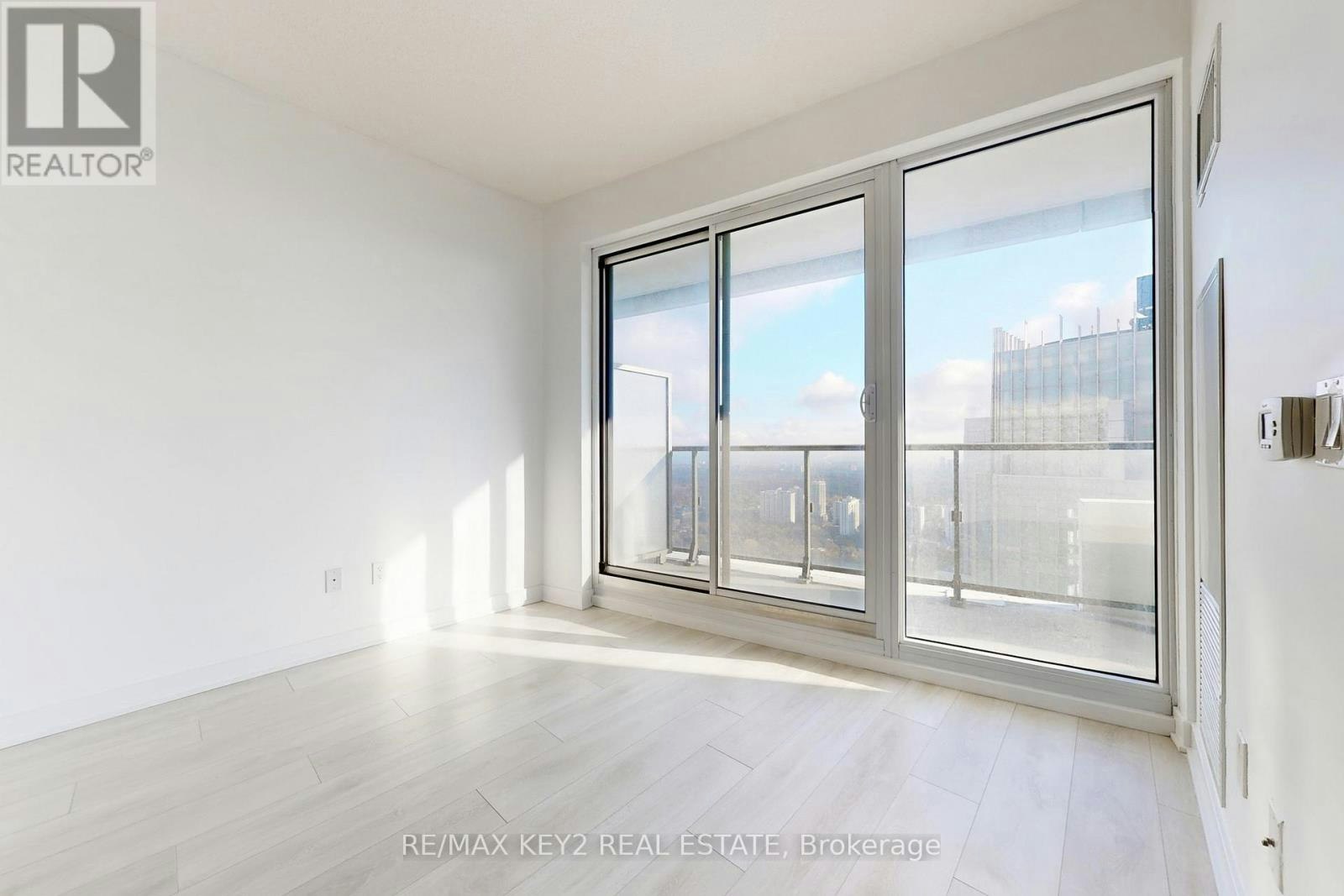 4904-2221 Yonge Street, Toronto, ON, M4S 0B8 - 3