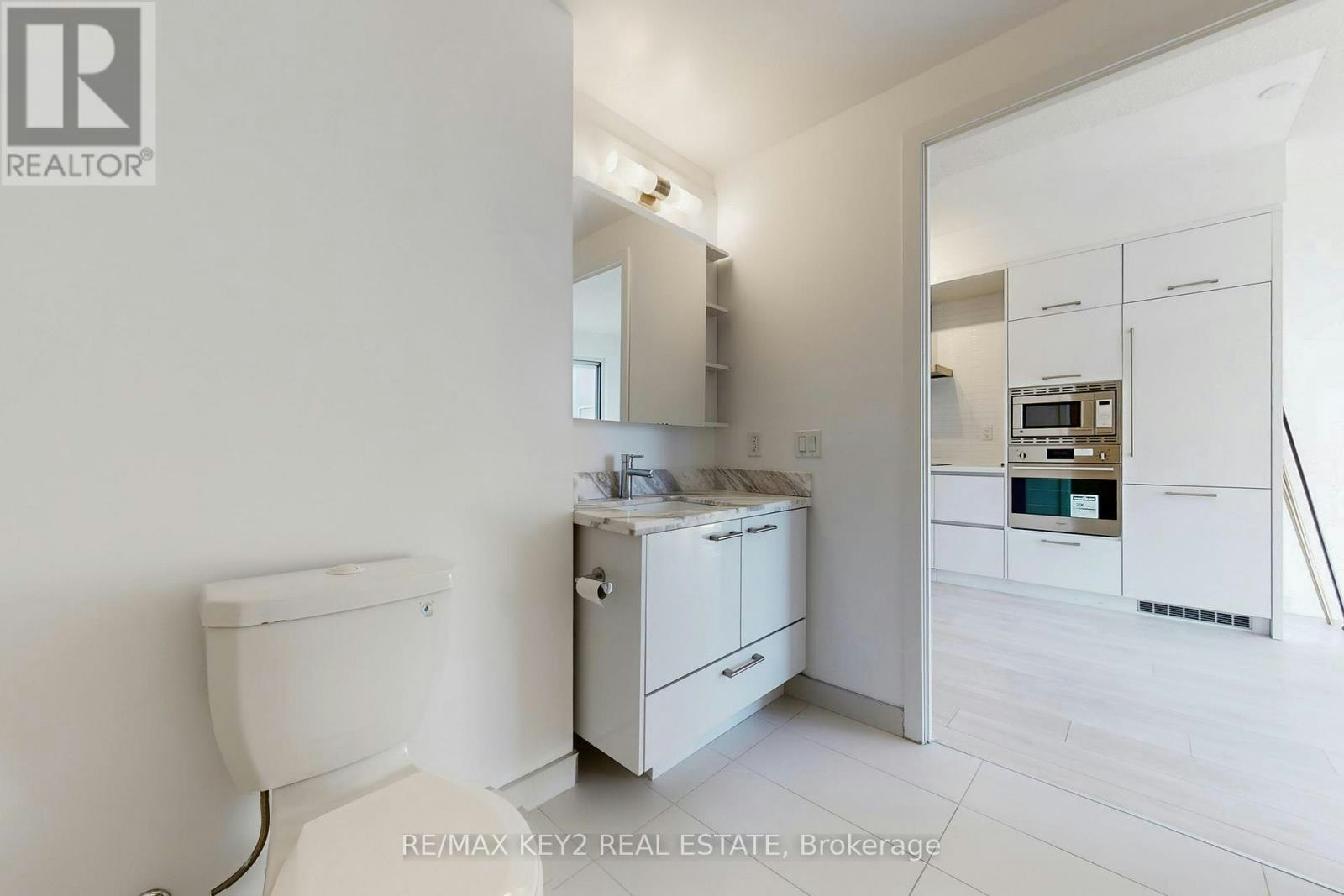 4904-2221 Yonge Street, Toronto, ON, M4S 0B8 - 16