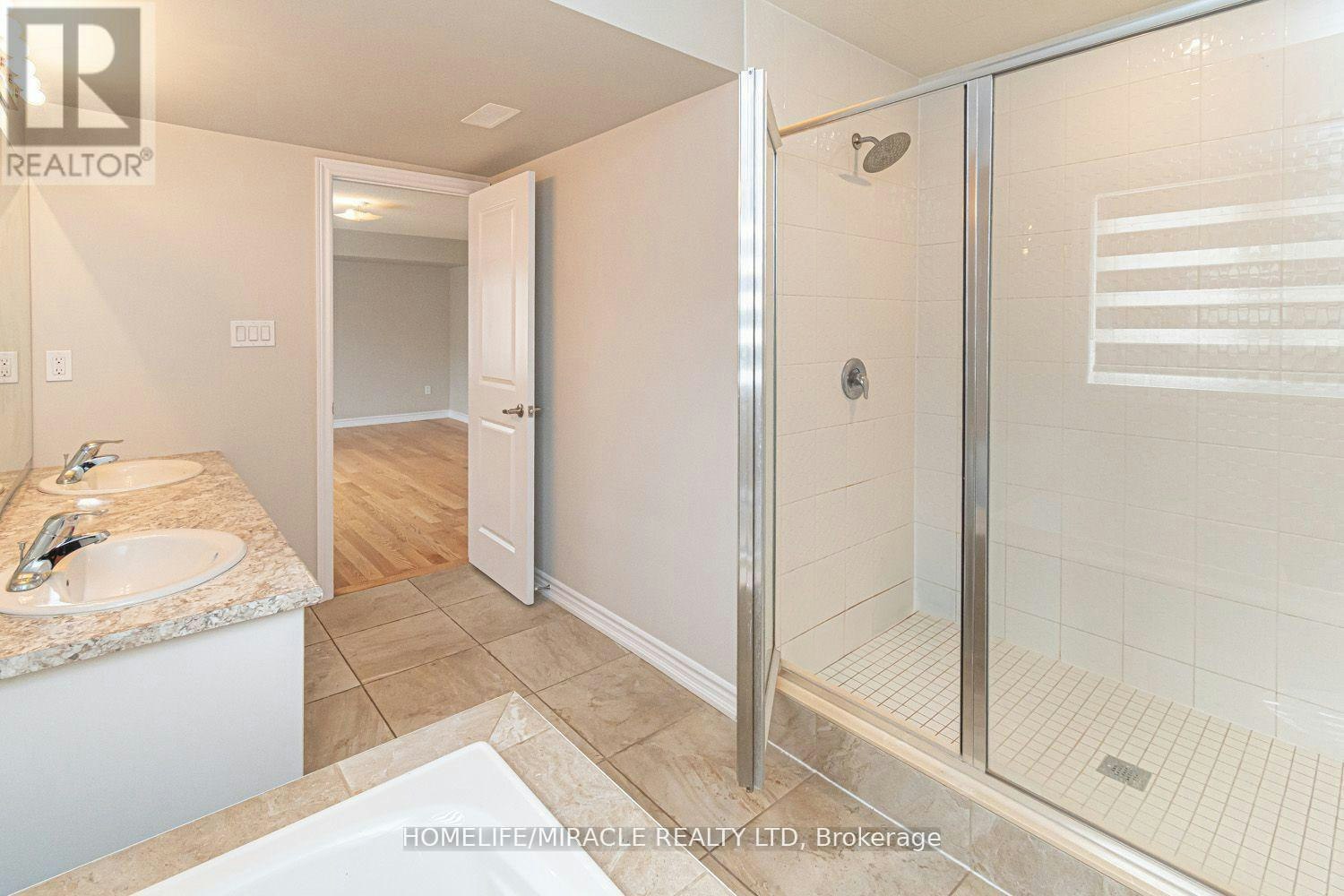 35 Bannister Road, Barrie, ON, L9J 0L5 - 6