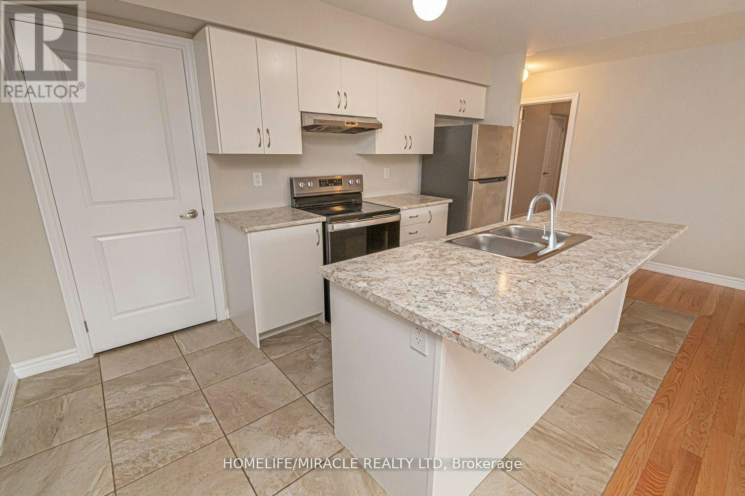 35 Bannister Road, Barrie, ON, L9J 0L5 - 3