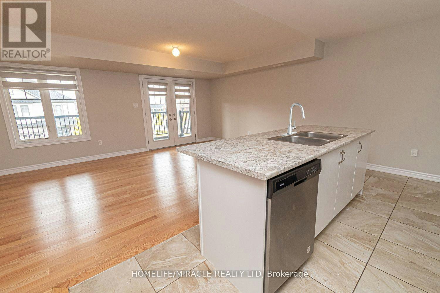 35 Bannister Road, Barrie, ON, L9J 0L5 - 5