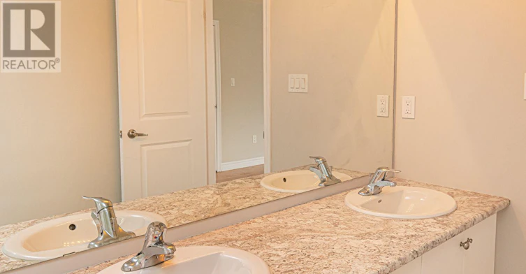 35 Bannister Road, Barrie, ON, L9J 0L5 - 14