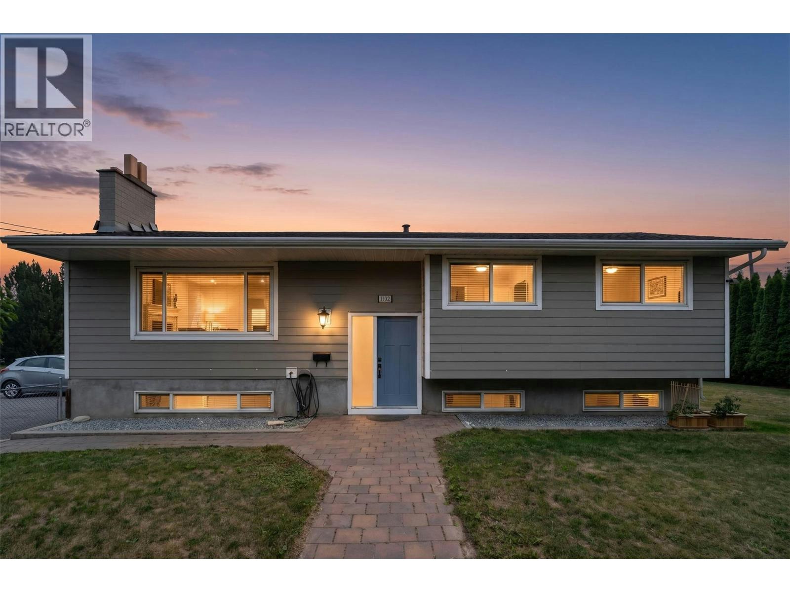 1102 Kemano Street, Kamloops, BC, V2B 7M2
