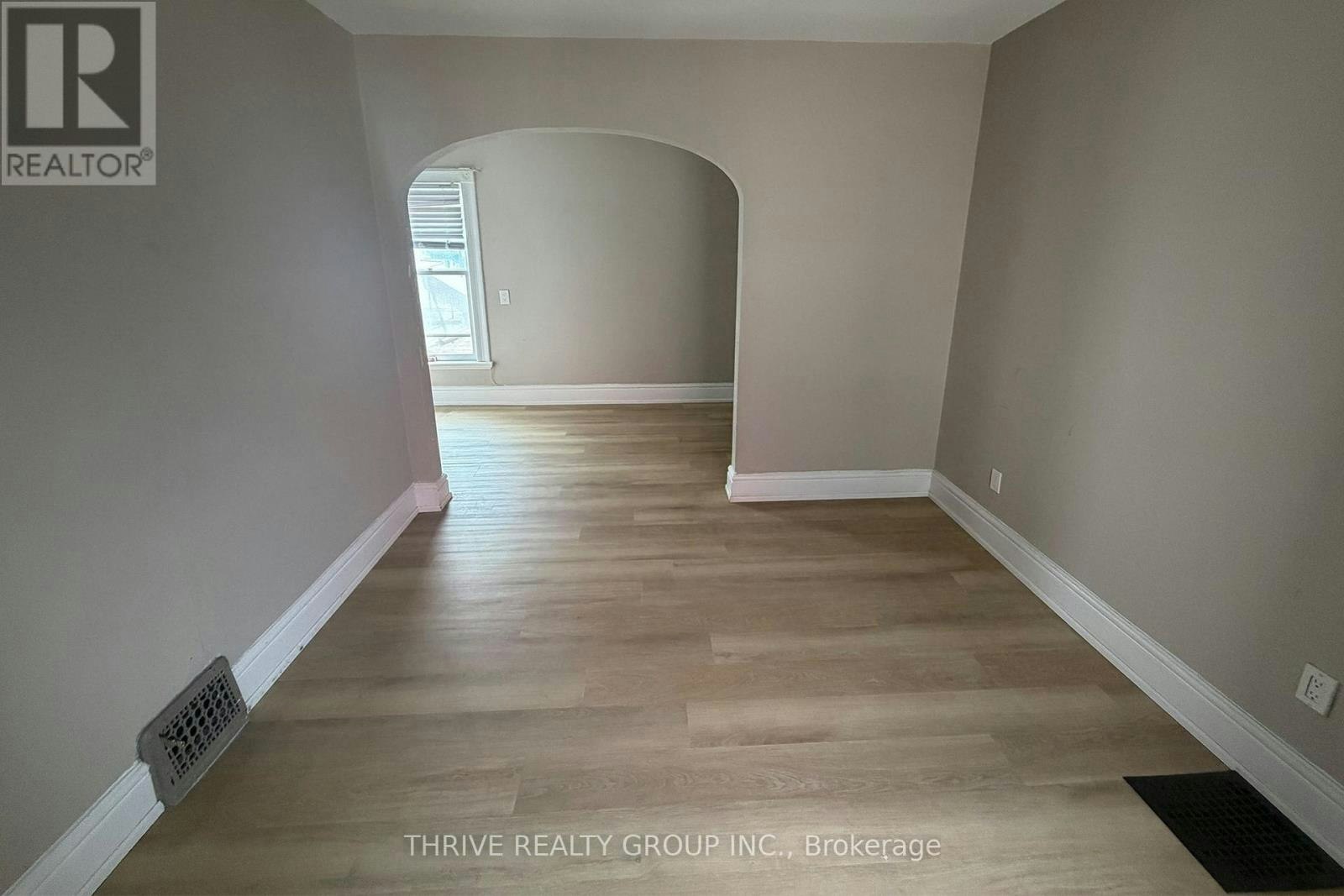 UPPER-642 Richmond Street, London, ON, N6A 3G6 - 3