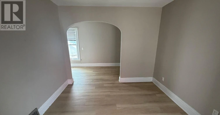 UPPER-642 Richmond Street, London, ON, N6A 3G6 - 3