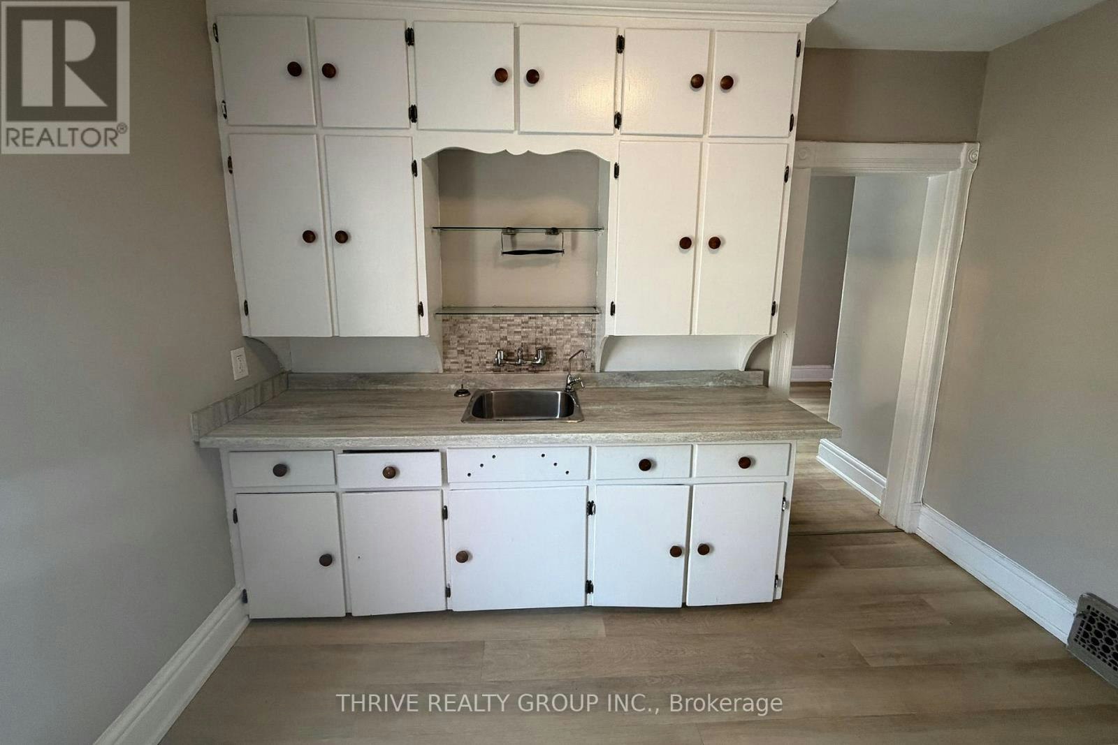 UPPER-642 Richmond Street, London, ON, N6A 3G6 - 7