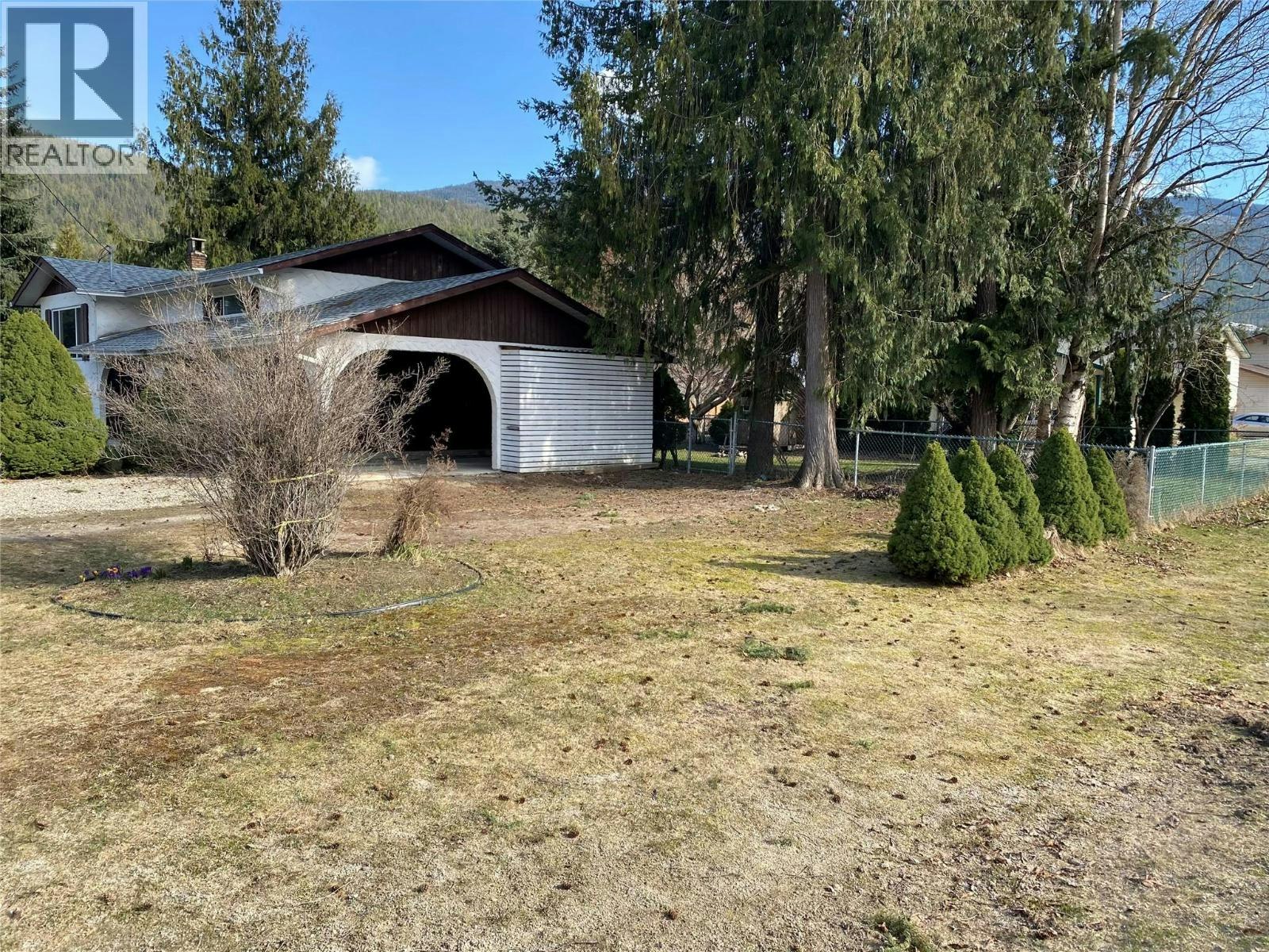 613 Forest Park Street, Sicamous, BC, V0E 2V0