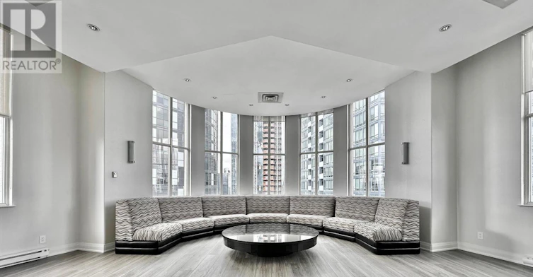 518-25 The Esplanade, Toronto, ON, M5E 1W5 - 27