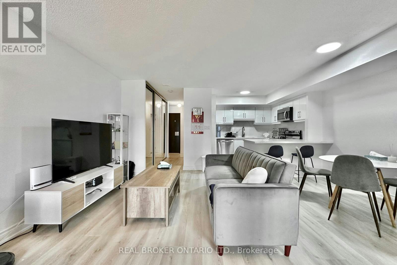 518-25 The Esplanade, Toronto, ON, M5E 1W5 - 12