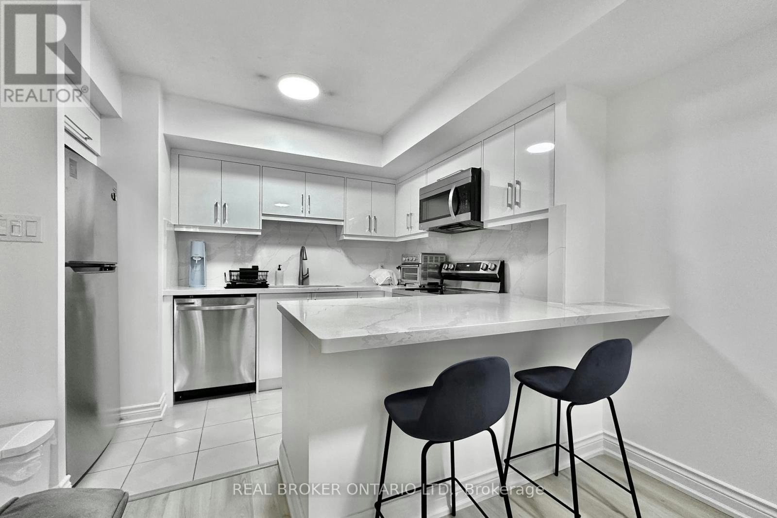 518-25 The Esplanade, Toronto, ON, M5E 1W5 - 8