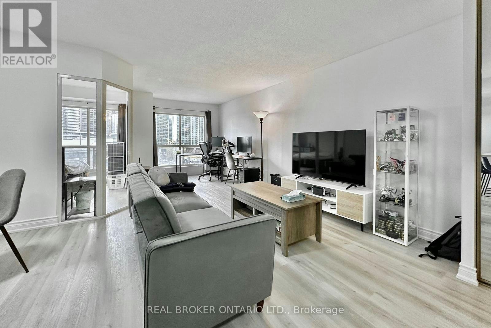 518-25 The Esplanade, Toronto, ON, M5E 1W5 - 10