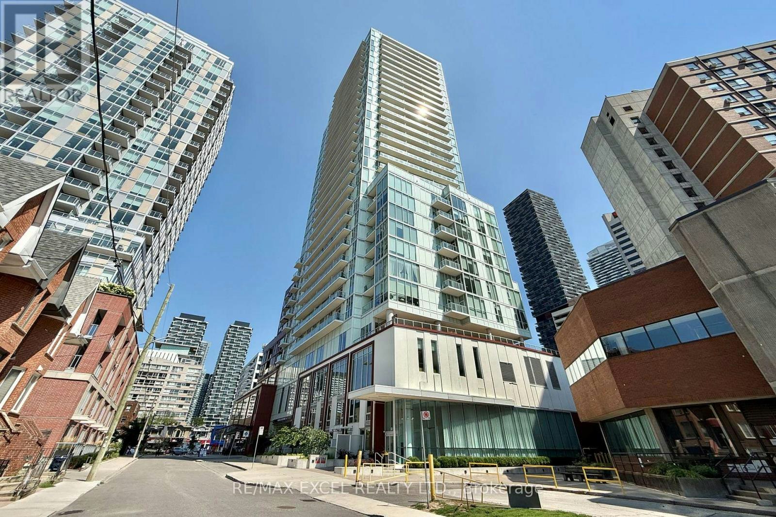 1012-33 Helendale Avenue, Toronto, ON, M4R 0A4
