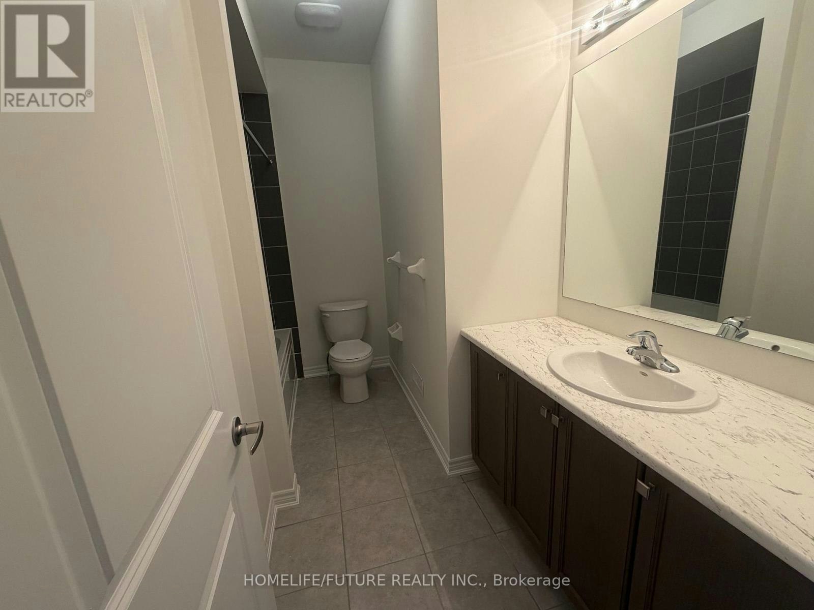 1230 Elizabeth Mackenzie Drive, Pickering, ON, L1X 0S2 - 7