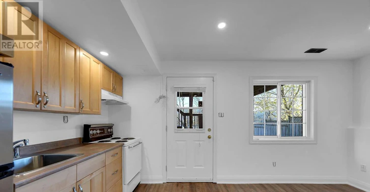 BASEMENT-97 Franklin Street, Newmarket, ON, L3Y 4A5 - 4