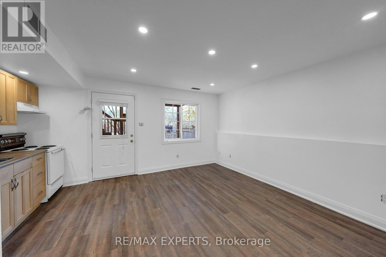 BASEMENT-97 Franklin Street, Newmarket, ON, L3Y 4A5 - 8