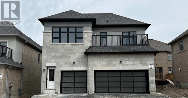 COACH-33 Rowe Street, Bradford West Gwillimbury, ON, L3Z 4M9