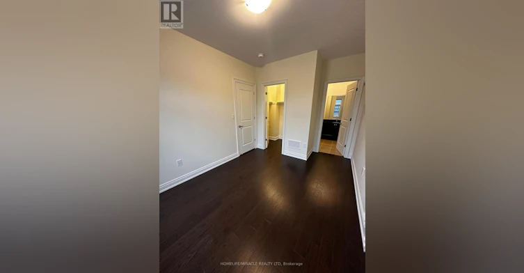 COACH-33 Rowe Street, Bradford West Gwillimbury, ON, L3Z 4M9 - 15