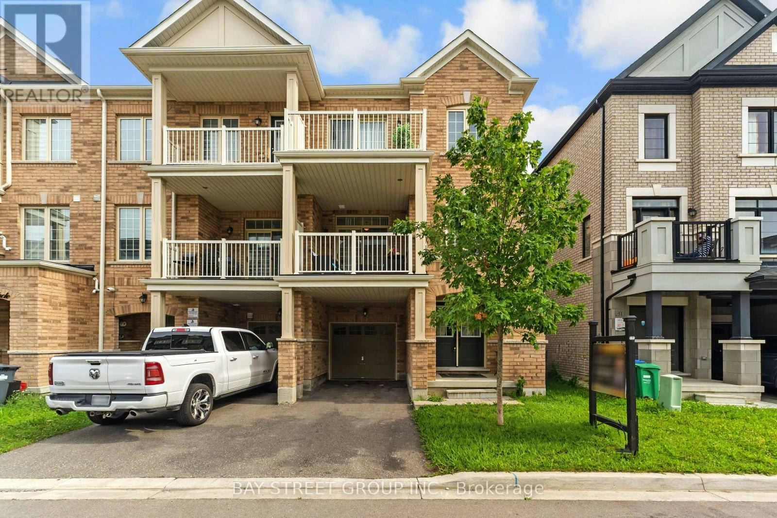 53 Fruitvale Circle, Brampton, ON, L7A 5B9