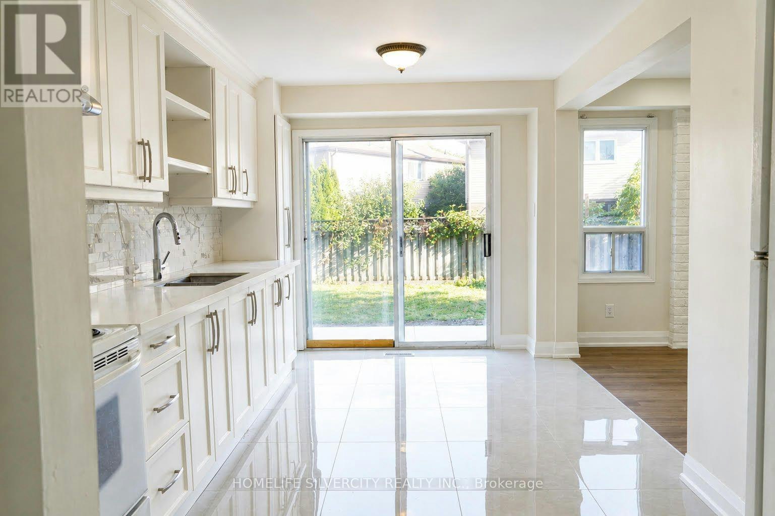 16 Norwood Place, Brampton, ON, L6S 4W9 - 8