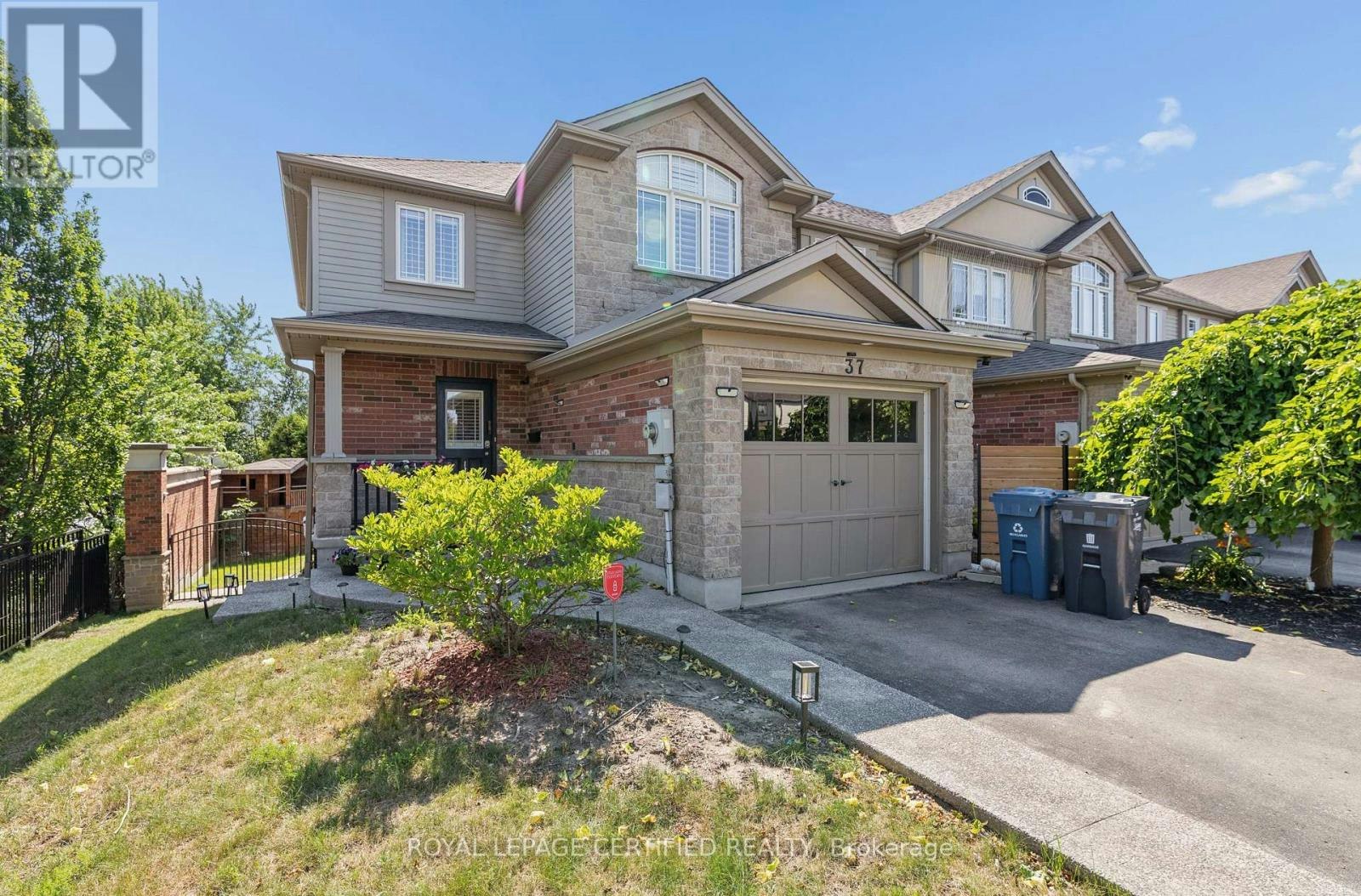 37 Wilkie Crescent, Guelph, ON, N1L 0B1