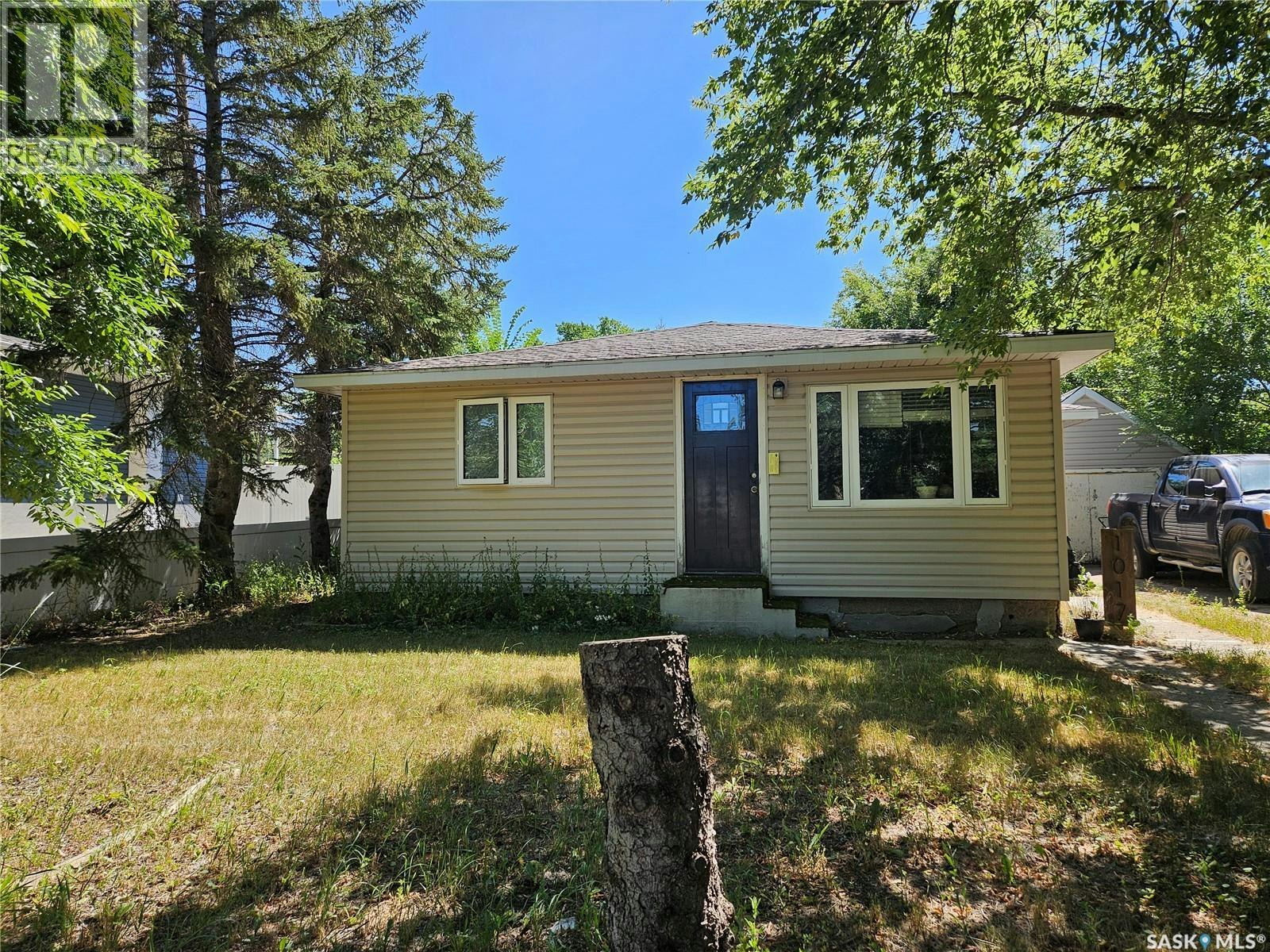 1017 Coteau Street W, Moose Jaw, SK, S6H 5G3