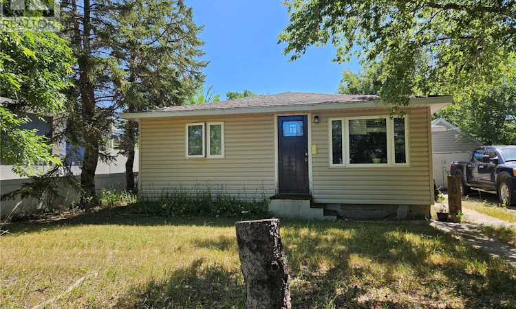 1017 Coteau Street W