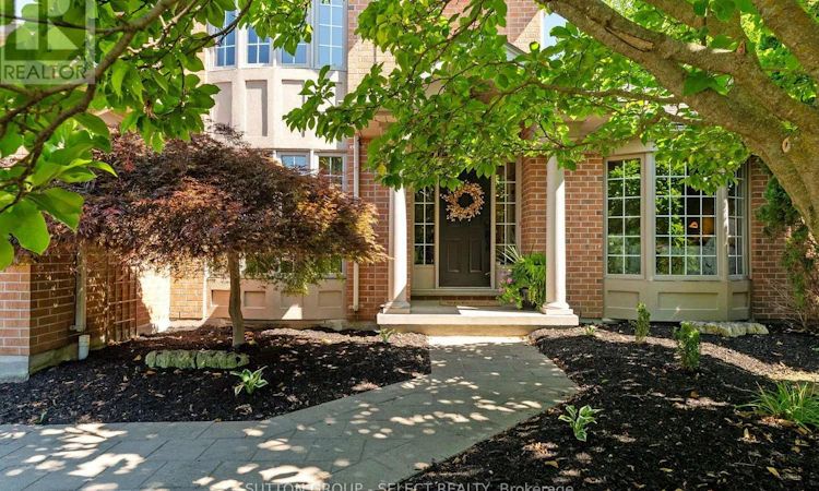 2 Garnet Court
