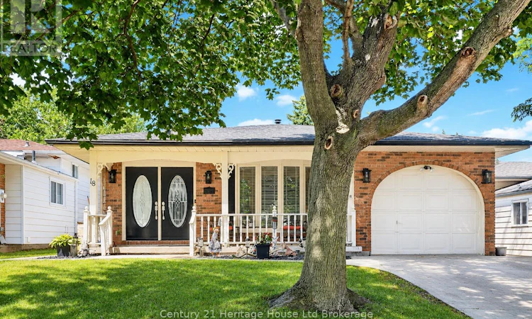 18 Locust Crescent