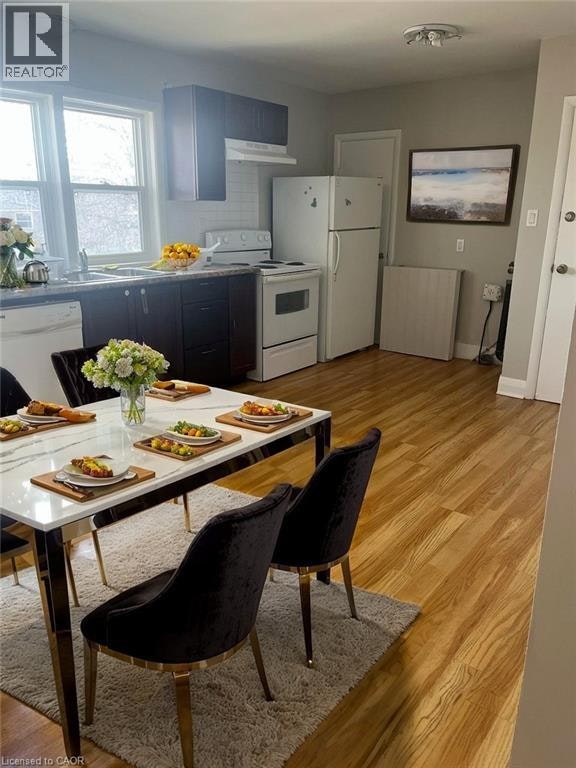 Upper-147 Hexam Street, Cambridge, ON, N3H 4A1 - 2