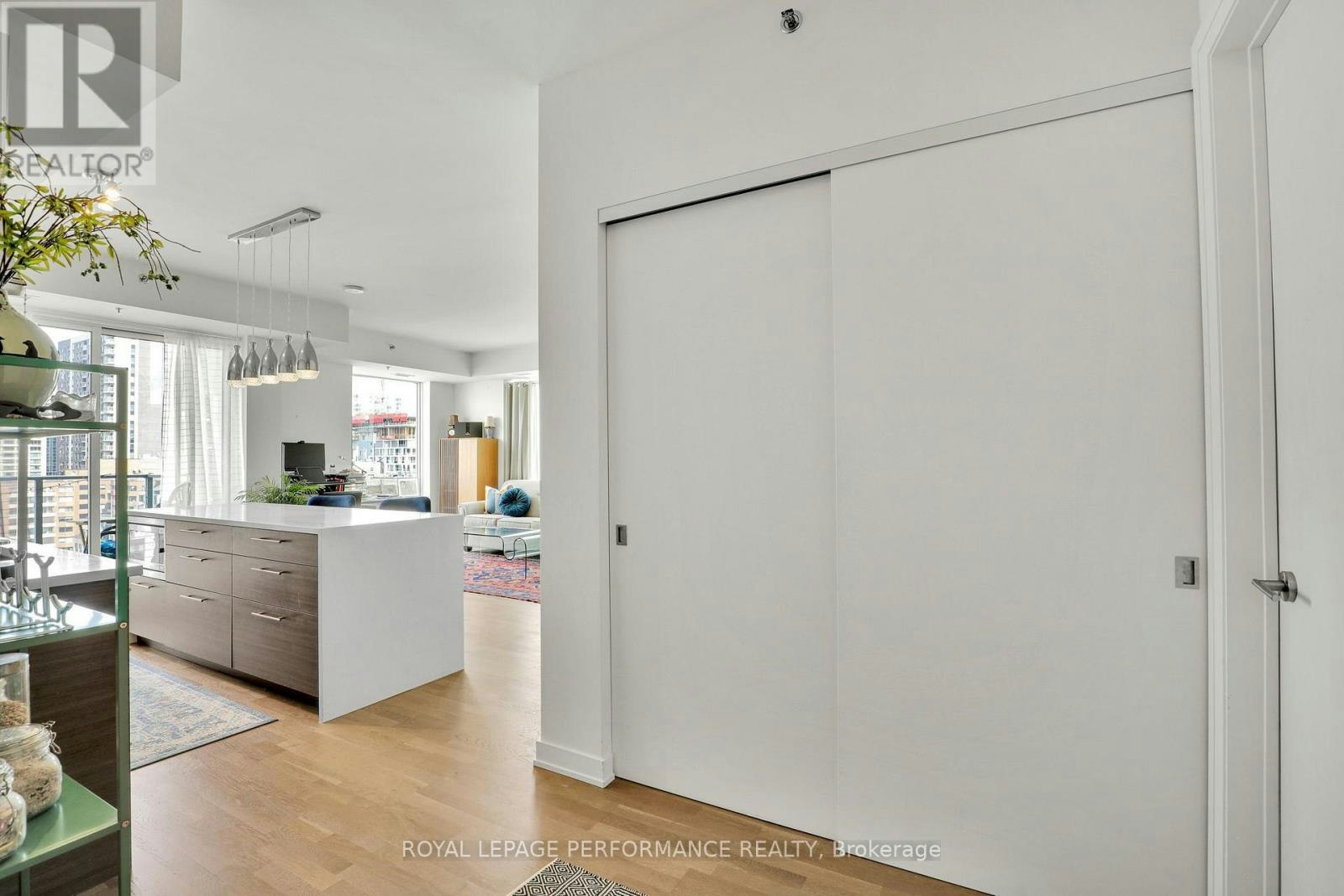1502-428 Sparks Street, Ottawa, ON, K1R 0B3 - 8