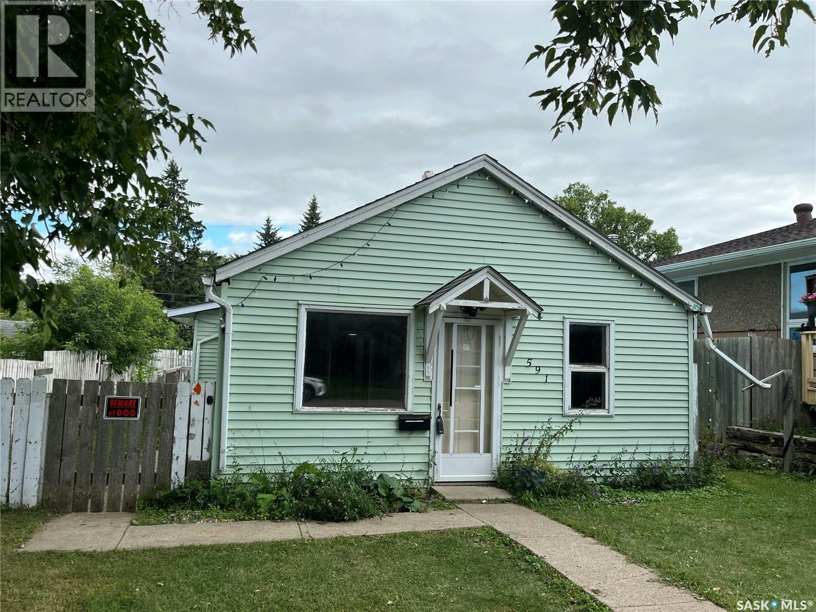 591 23rd Street E, Prince Albert, SK, S6V 1R1