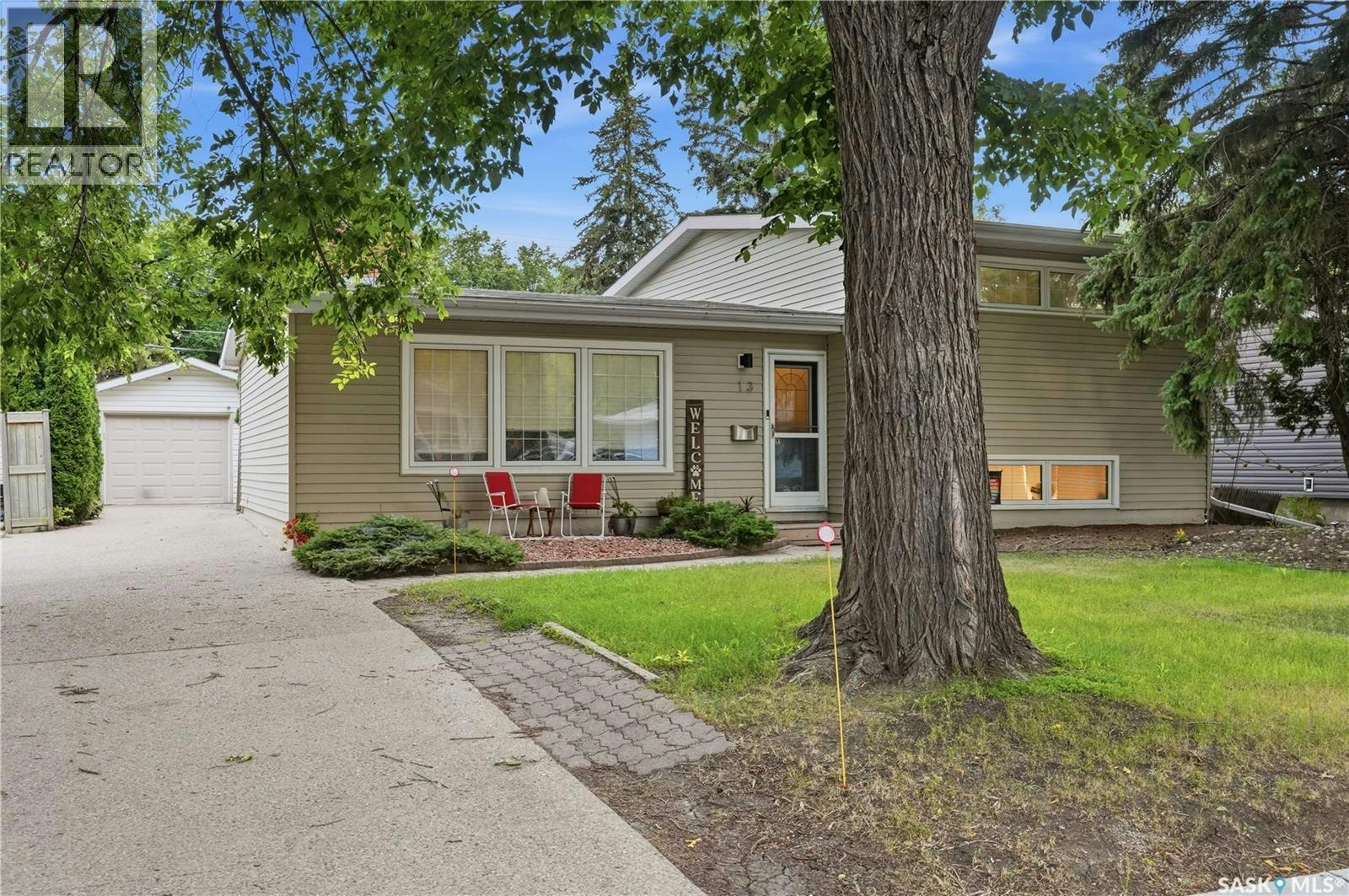 13 Anderson Avenue, Regina, SK, S4S 4R3