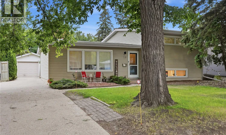 13 Anderson Avenue