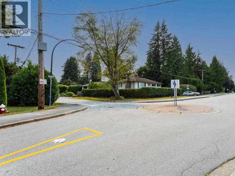 22026 122nd Avenue, Maple Ridge, BC, V2X 3X3 - 23