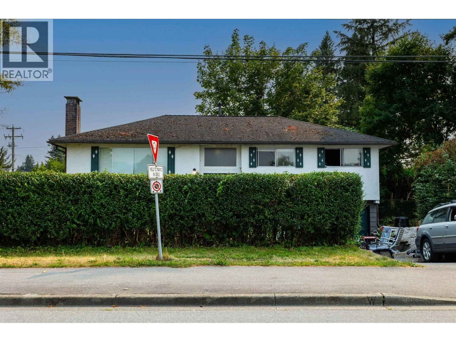 22026 122nd Avenue, Maple Ridge, BC, V2X 3X3